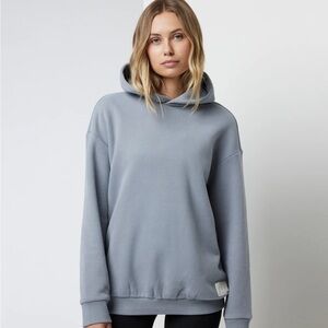 Vuori Restore Oversized Hoodie Mallorca size Medium NWT